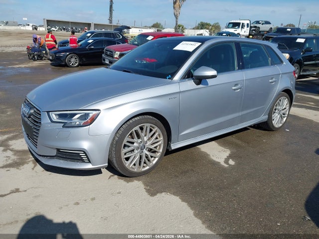 WAUTPBFF7JA070930 Audi A3 E-tron 1.4t Premium/1.4t Tech Premium