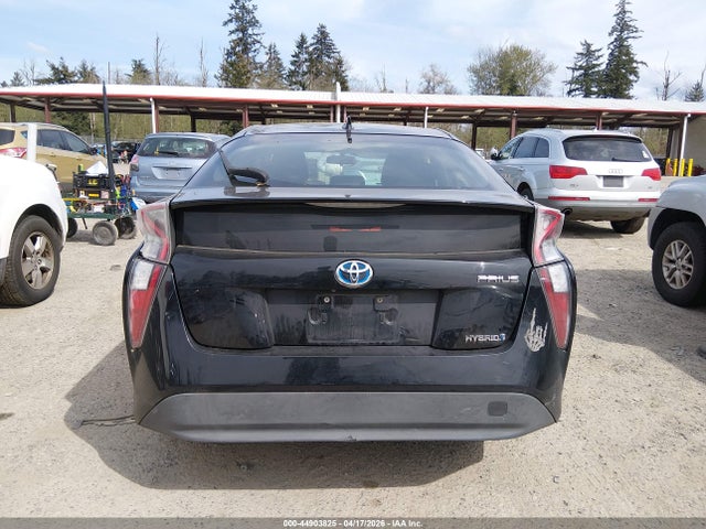 Toyota Prius Three 2016 JTDKARFU7G3003197 Image 16