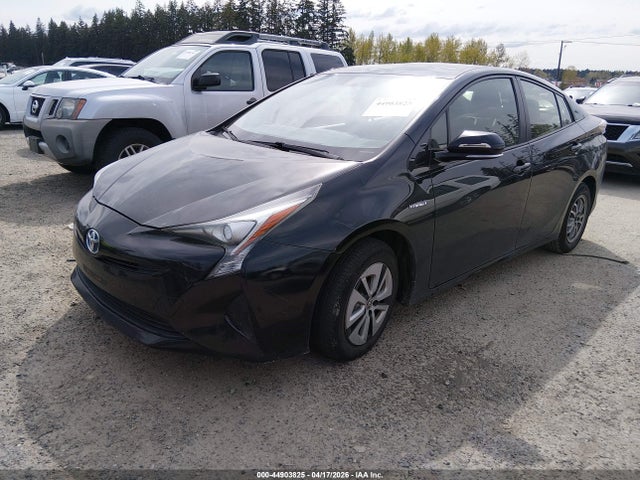 Toyota Prius Three 2016 JTDKARFU7G3003197 Image 2