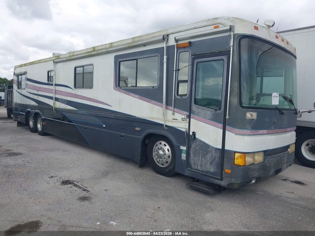 44903840 :رقم المزاد ، 1RF120715T1012147 vin ، 1996 Roadmaster Rail Executive Signature مزاد بيع