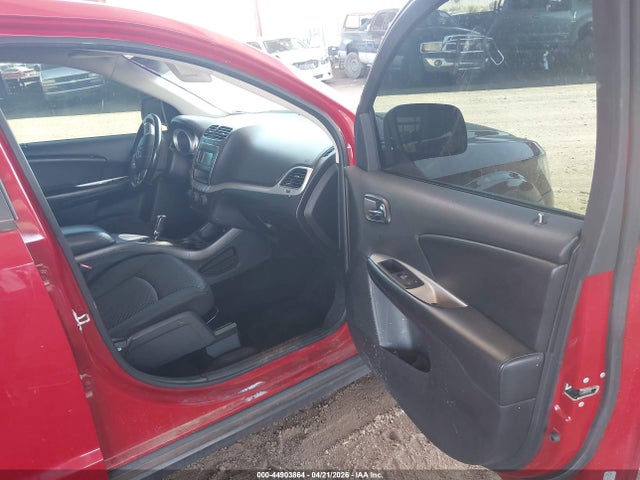 44903864 :رقم المزاد ، 3C4PDCBG4JT533651 vin ، 2018 Dodge Journey Sxt مزاد بيع