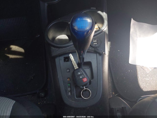 JTDKDTB30F1098438 Toyota Prius C Two