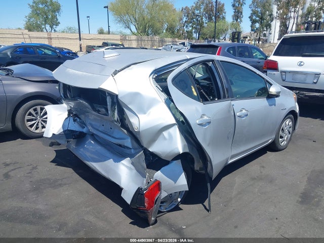 JTDKDTB30F1098438 Toyota Prius C Two