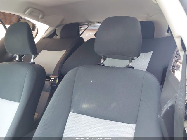 JTDKDTB30F1098438 Toyota Prius C Two