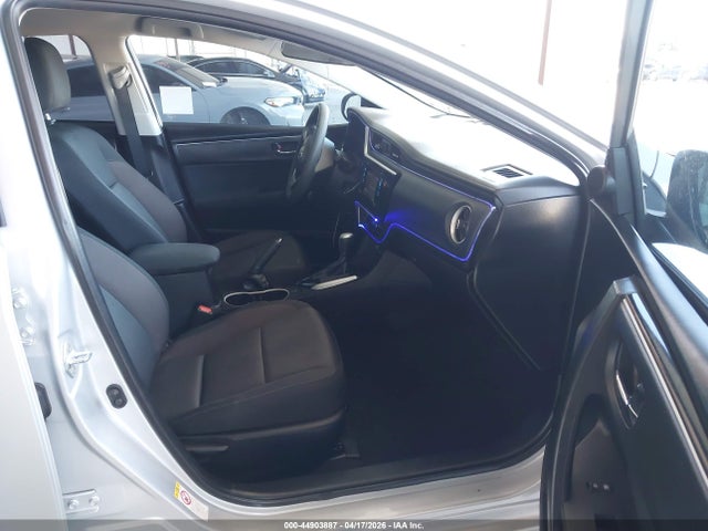 Toyota COROLLA LE 2018 5YFBURHE7JP853987 Image 5
