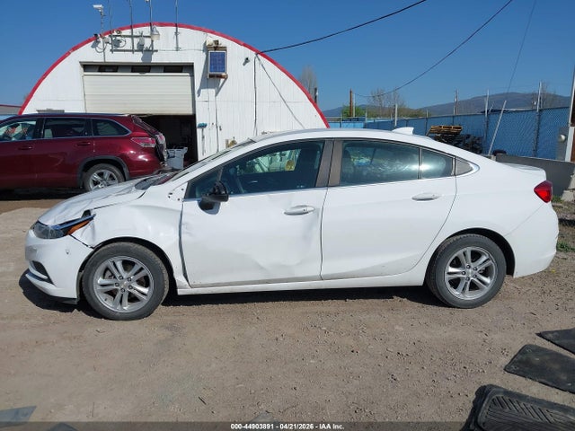 1G1BE5SM4J7140576 Chevrolet Cruze Lt Auto