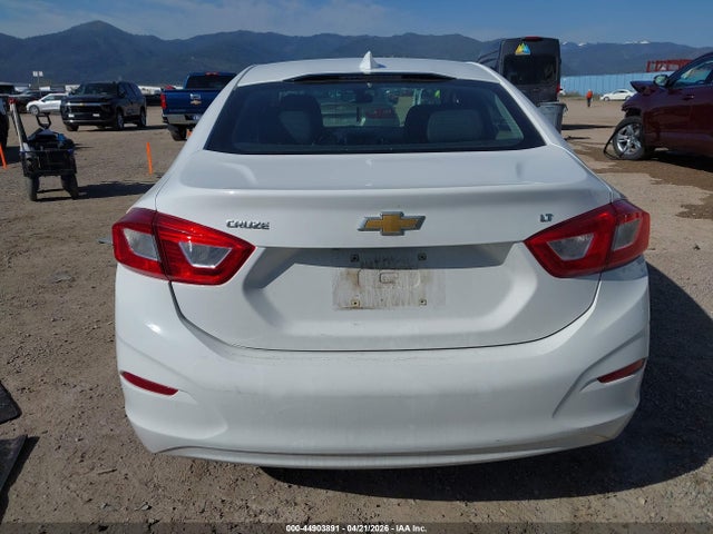 1G1BE5SM4J7140576 Chevrolet Cruze Lt Auto