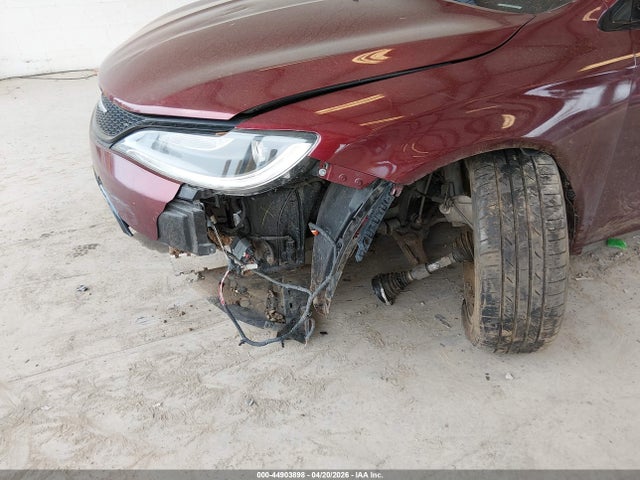 Продажа на аукционе авто 2015 Chrysler 200 S, vin: 1C3CCCBG3FN548137, номер лота: 44903898