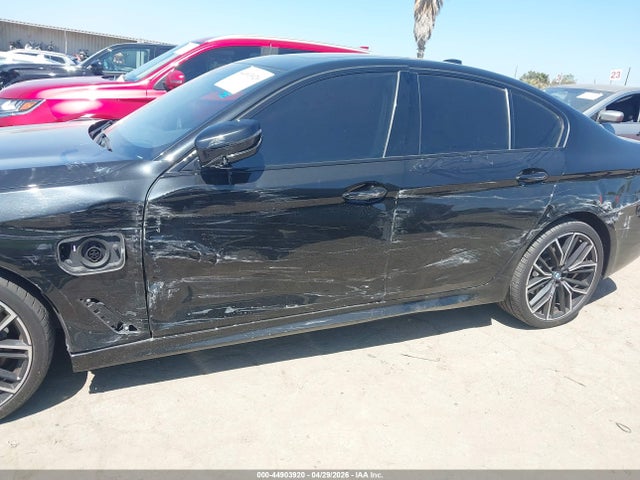 BMW 530e 2023 WBA13AG09PCM40523 Image 6