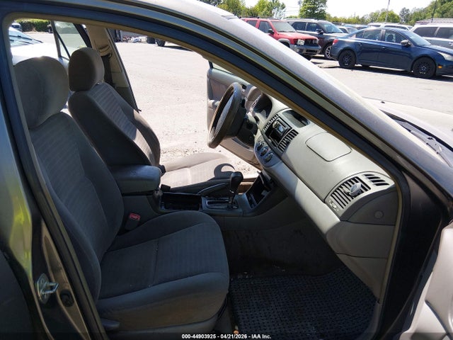 2005 Toyota Camry Le მანქანა იყიდება აუქციონზე, vin: 4T1BE32K15U504529, აუქციონის ნომერი: 44903925