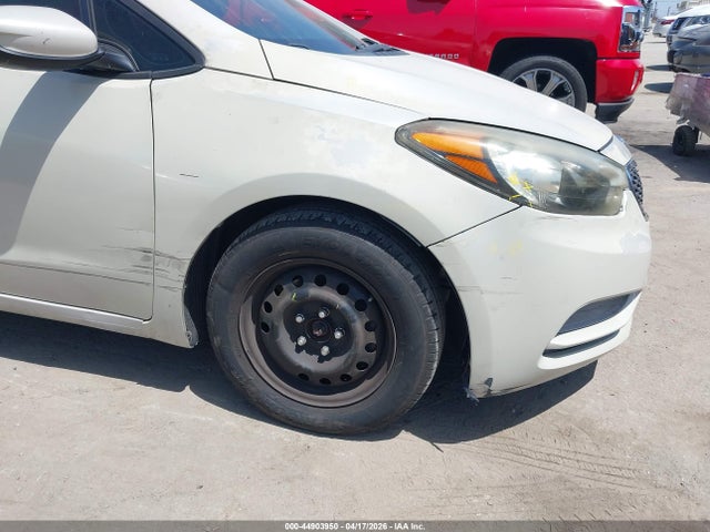 KNAFK4A69F5313314 KIA FORTE LX