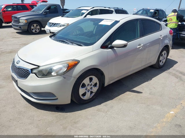 KNAFK4A69F5313314 KIA FORTE LX