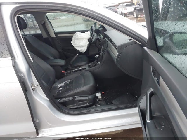 44903951 :رقم المزاد ، 1VWSA7A37LC020415 vin ، 2020 Volkswagen Passat 2.0t Se مزاد بيع