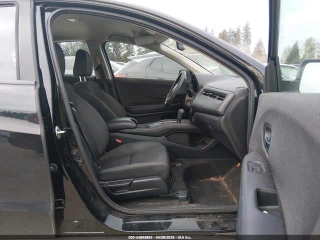 3CZRU6H32KG716078 Honda HR-V LX