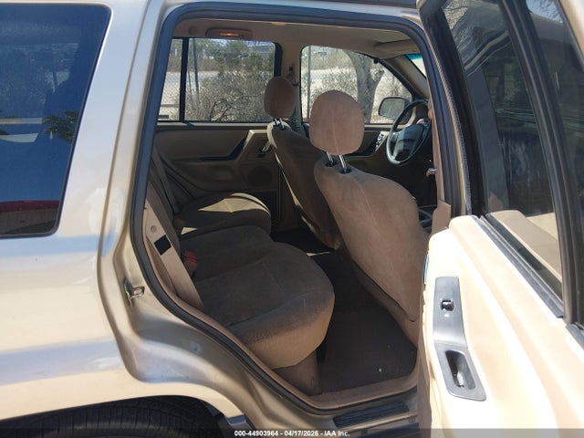 44903964 :رقم المزاد ، 1J4G248S0YC312300 vin ، 2000 Jeep Grand Cherokee Laredo مزاد بيع