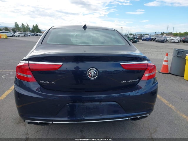 1G4ZP5SS2HU210257 Buick Lacrosse Essence