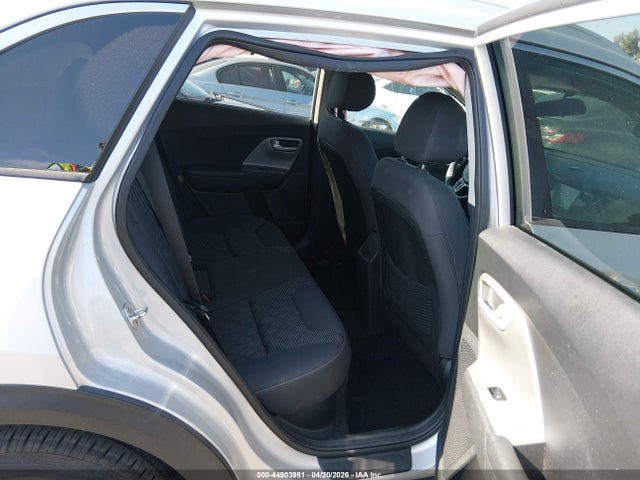 KNDCB3LC9H5096398 KIA NIRO LX