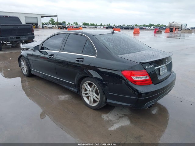 44903990 :رقم المزاد ، WDDGF4HBXEA949458 vin ، 2014 Mercedes-benz C 250 Sport مزاد بيع