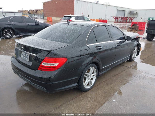 44903990 :رقم المزاد ، WDDGF4HBXEA949458 vin ، 2014 Mercedes-benz C 250 Sport مزاد بيع
