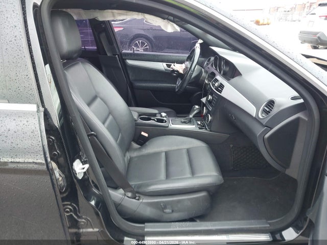 44903990 :رقم المزاد ، WDDGF4HBXEA949458 vin ، 2014 Mercedes-benz C 250 Sport مزاد بيع
