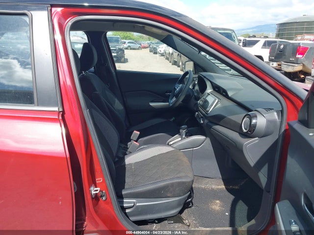 3N1CP5CU5JL527186 Nissan KICKS SV