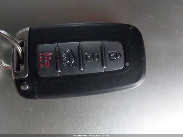 Продаж на аукціоні авто 2013 Hyundai Genesis 3.8, vin: KMHGC4DD9DU253788, номер лоту: 44904015