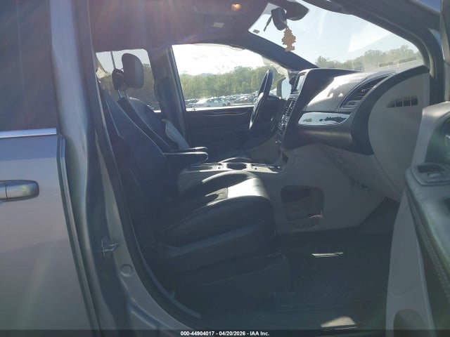 Продажа на аукционе авто 2019 Dodge Grand Caravan Sxt, vin: 2C4RDGCG9KR556989, номер лота: 44904017
