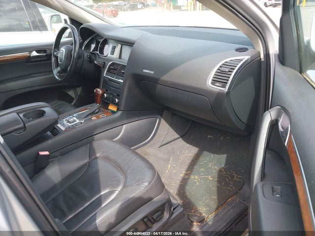 44904022 :رقم المزاد ، WA1BV74L58D063066 vin ، 2008 Audi Q7 4.2 Premium مزاد بيع