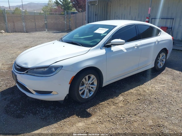 Aukcja sprzedaży 2015 Chrysler 200 Limited, vin: 1C3CCCAB7FN688827, numer aukcji: 44904059