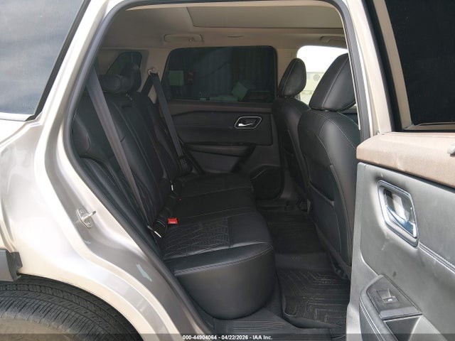Продаж на аукціоні авто 2021 Nissan Rogue Platinum Fwd, vin: JN8AT3DC5MW106436, номер лоту: 44904064