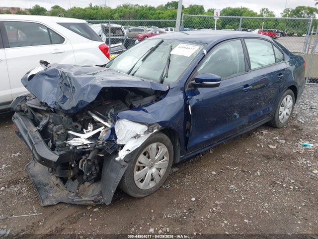 44904077 :رقم المزاد ، 3VWD17AJ6EM396094 vin ، 2014 Volkswagen Jetta 1.8t Se مزاد بيع
