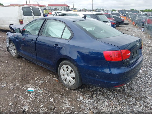 44904077 :رقم المزاد ، 3VWD17AJ6EM396094 vin ، 2014 Volkswagen Jetta 1.8t Se مزاد بيع