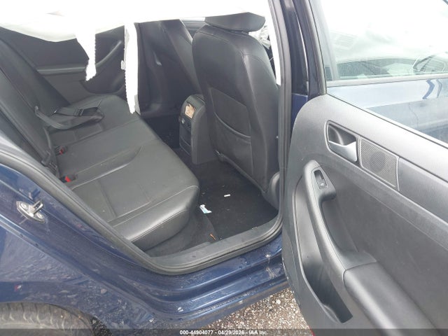 44904077 :رقم المزاد ، 3VWD17AJ6EM396094 vin ، 2014 Volkswagen Jetta 1.8t Se مزاد بيع