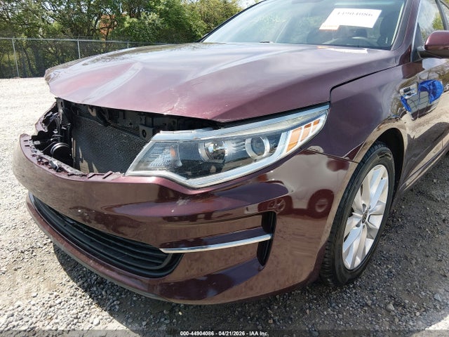 Продажа на аукционе авто 2017 Kia Optima Lx, vin: 5XXGT4L37HG139961, номер лота: 44904086
