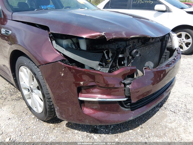 Продажа на аукционе авто 2017 Kia Optima Lx, vin: 5XXGT4L37HG139961, номер лота: 44904086