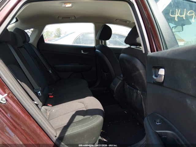 Продажа на аукционе авто 2017 Kia Optima Lx, vin: 5XXGT4L37HG139961, номер лота: 44904086