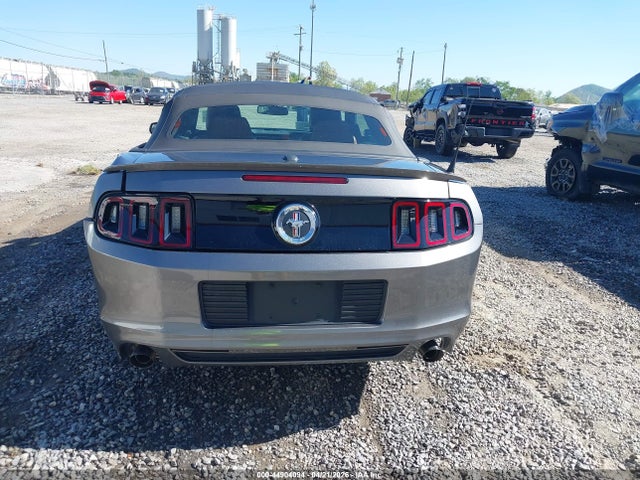 2013 Ford Mustang V6 Premium მანქანა იყიდება აუქციონზე, vin: 1ZVBP8EMXD5261107, აუქციონის ნომერი: 44904094