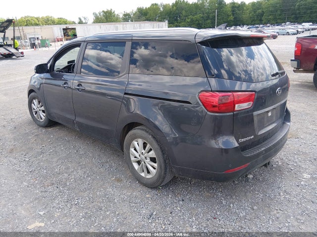 44904098 :رقم المزاد ، KNDMB5C19H6242629 vin ، 2017 Kia Sedona Lx مزاد بيع