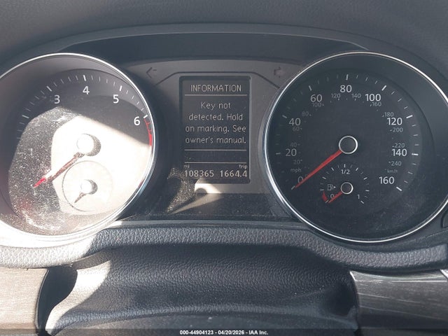 1VWBT7A32HC077395 Volkswagen Passat 1.8t Se