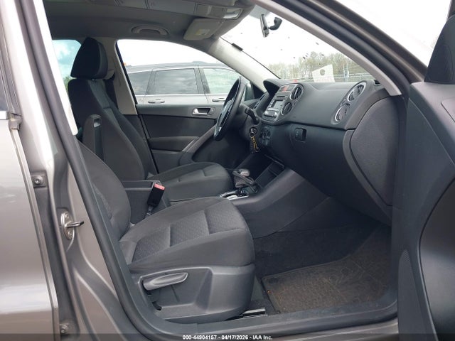 Продажа на аукционе авто 2009 Volkswagen Tiguan Se, vin: WVGBV75N89W532108, номер лота: 44904157