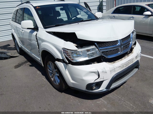 2015 Dodge Journey Sxt მანქანა იყიდება აუქციონზე, vin: 3C4PDCBG8FT595318, აუქციონის ნომერი: 44904166