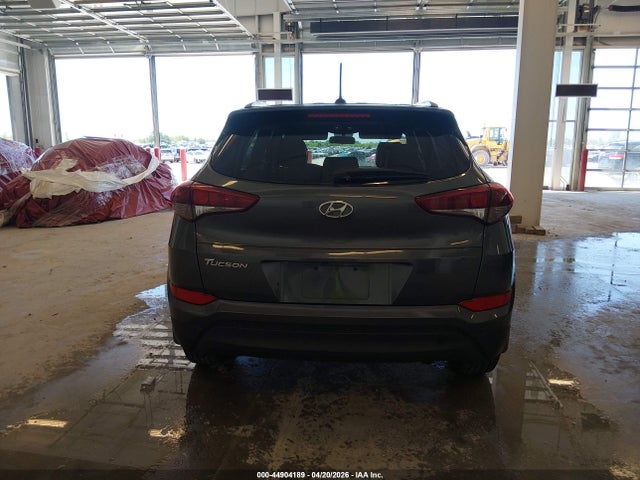 2017 Hyundai Tucson Se მანქანა იყიდება აუქციონზე, vin: KM8J33A41HU501915, აუქციონის ნომერი: 44904189