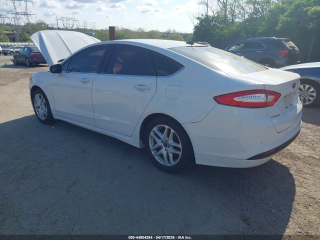 3FA6P0HD6FR228080 Ford FUSION SE
