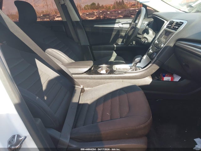 3FA6P0HD6FR228080 Ford FUSION SE