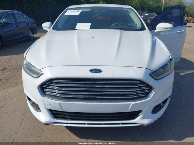 3FA6P0HD6FR228080 Ford FUSION SE