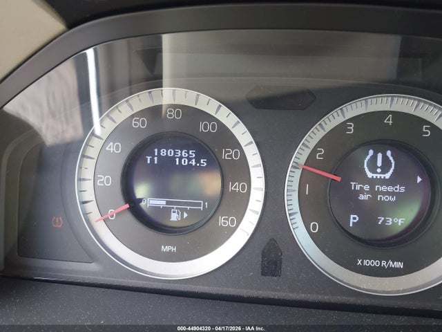 2011 VOLVO XC70 YV4940BZ4B1095650 Photo 6