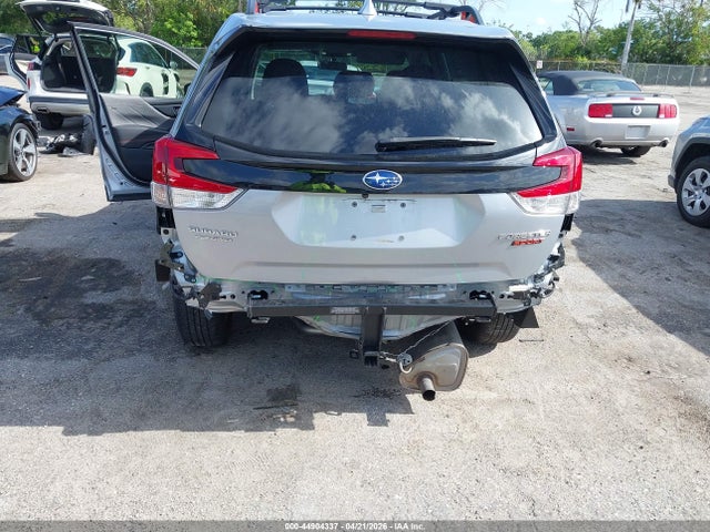 Продажа на аукционе авто 2023 Subaru Forester Sport, vin: JF2SKAJC8PH454625, номер лота: 44904337