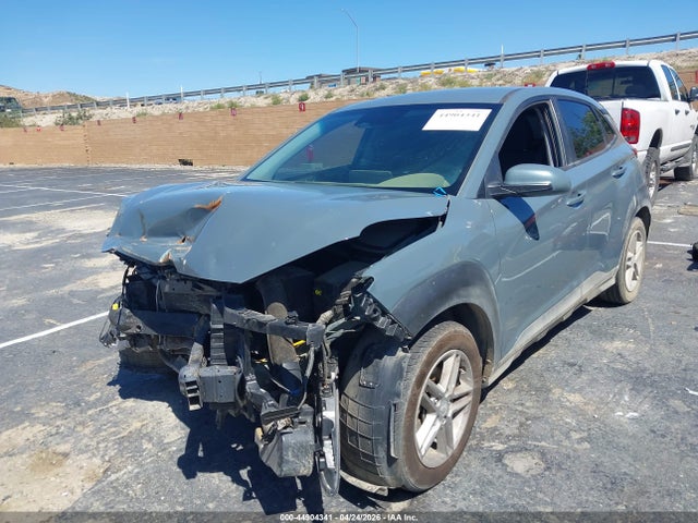 2022 Hyundai Kona Se მანქანა იყიდება აუქციონზე, vin: KM8K22AB4NU773869, აუქციონის ნომერი: 44904341