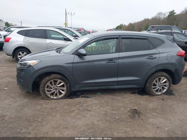 44904357 :رقم المزاد ، KM8J2CA49JU828488 vin ، 2018 Hyundai Tucson Se مزاد بيع