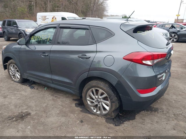 44904357 :رقم المزاد ، KM8J2CA49JU828488 vin ، 2018 Hyundai Tucson Se مزاد بيع